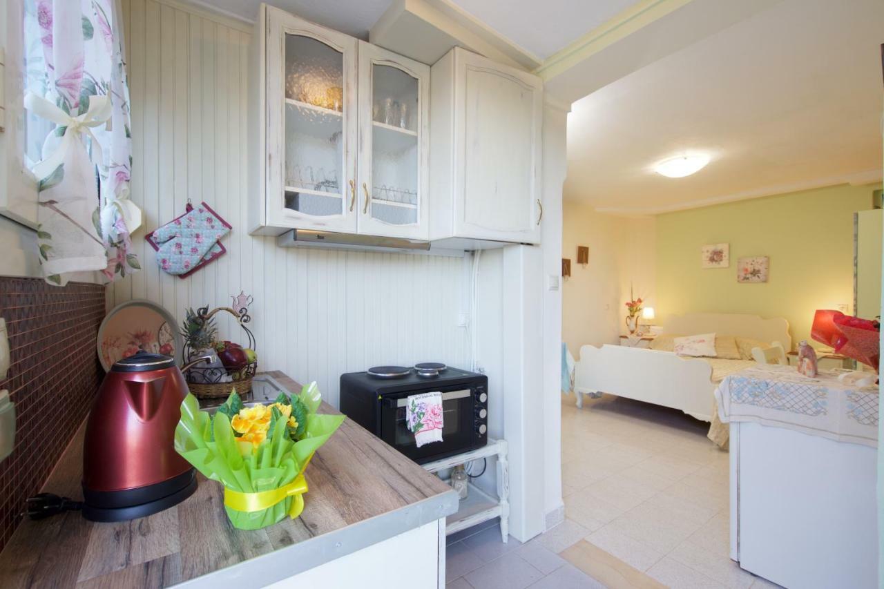 Erato Apartment In Argostoli Eksteriør billede
